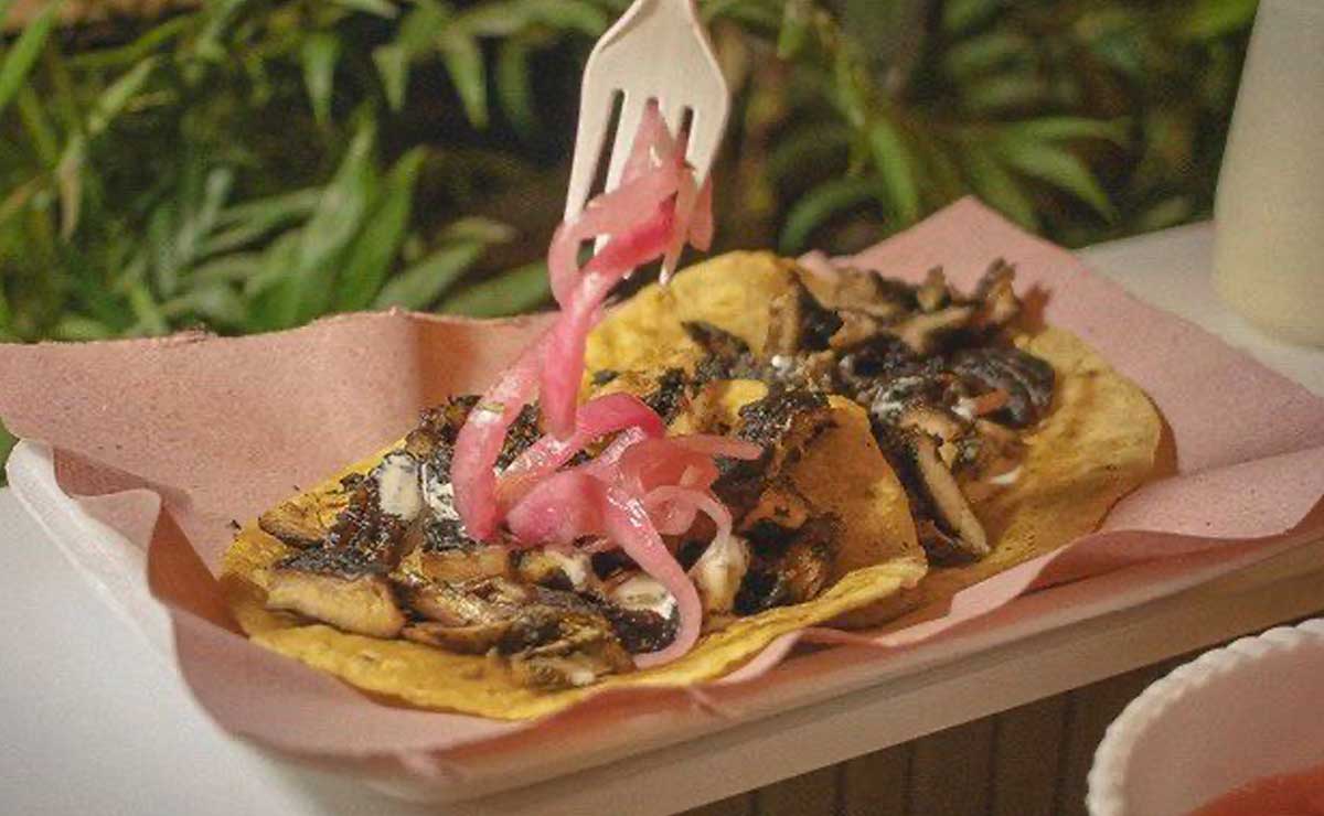 Prueba estos ricos tacos de pastor negro |  IG de Casa Peninsular