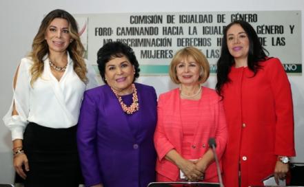 Carmen Salinas, tan priista como aventurera