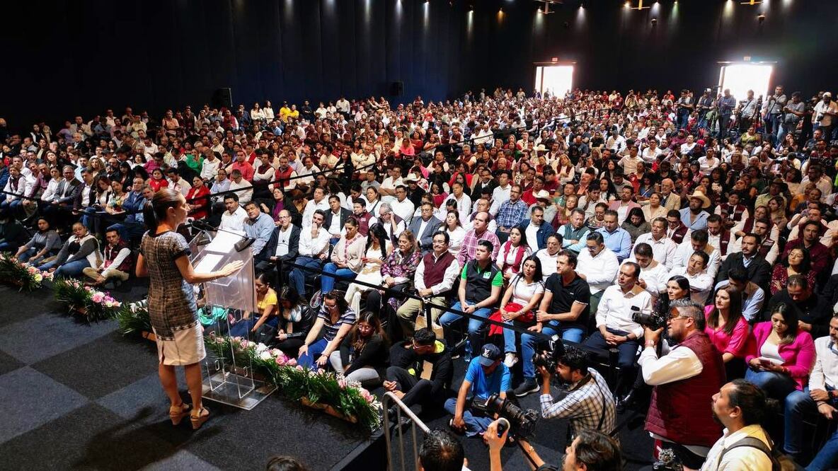 Claudia Sheinbaum firmó el Acuerdo de Unidad para la Transformación en Puebla | Foto: Dra. Claudia Sheinbaum