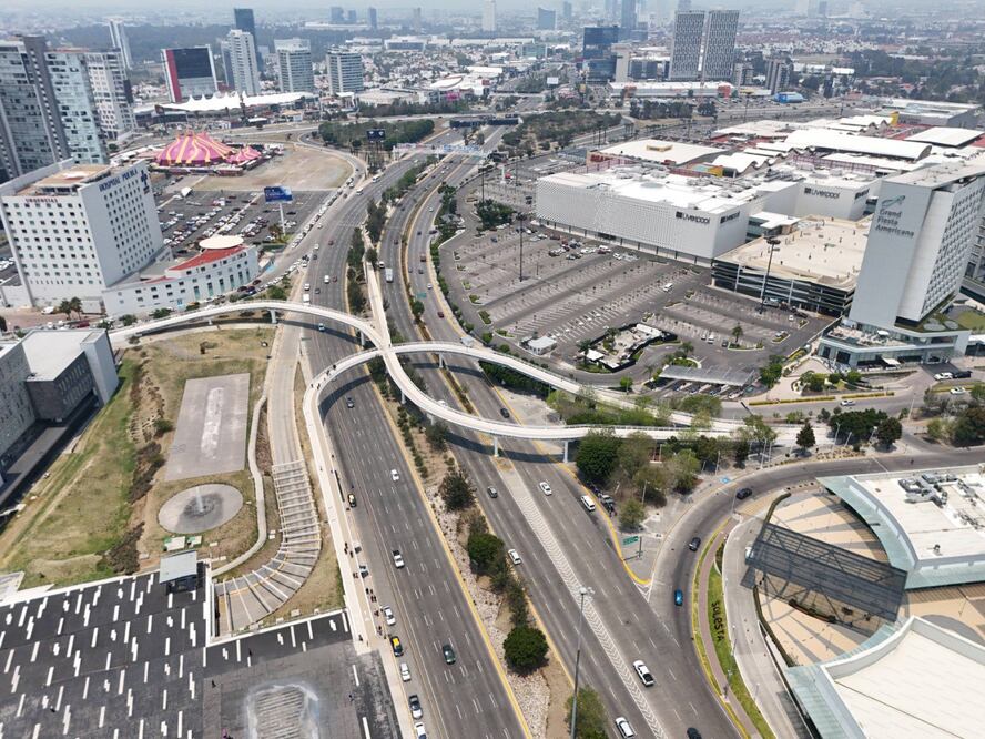 El propósito del puente es agilizar el tránsito en la zona de Angelópolis | Foto: EsImagen