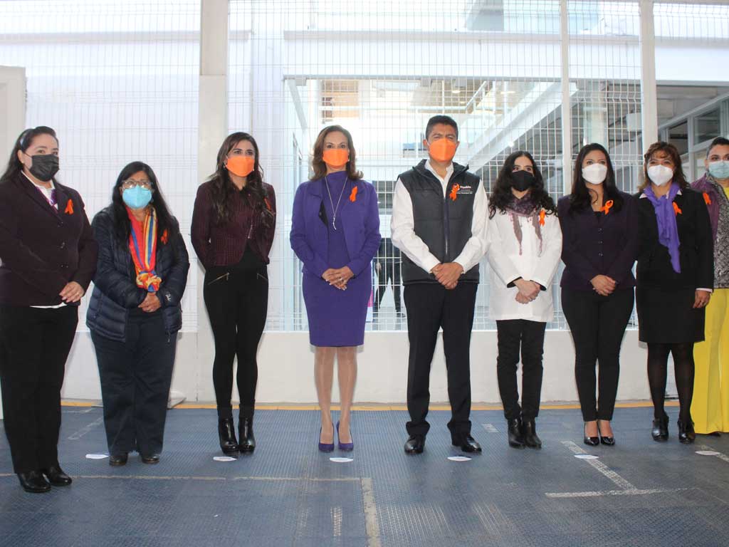 Hay 45 mujeres y niños en el refugio para víctimas de violencia en la capital