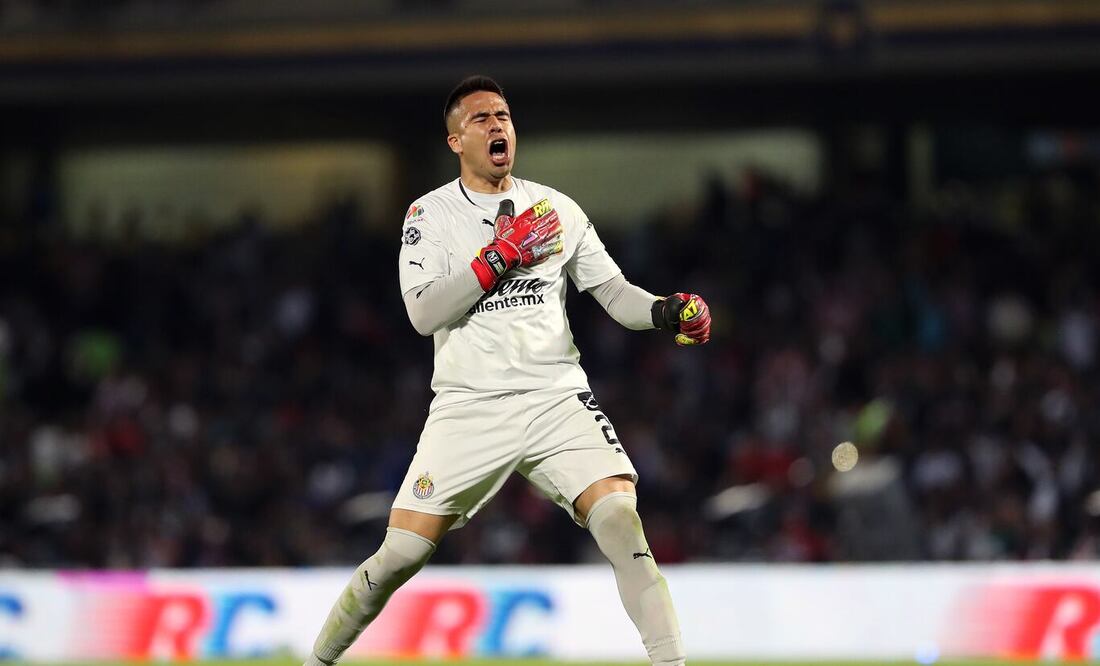 La controversia en la portería poblana se intensifica entre los analistas, quienes apuntan que este tipo de fallos eran predecibles desde su contratación en junio pasado, sugiriendo que situaciones como la ocurrida ante Pumas fueron las razones por las que Chivas decidió separarse de él.
Foto: Producción El Universal Puebla