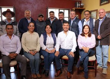 Lalo Rivera se reúne con militantes de Zacatlán