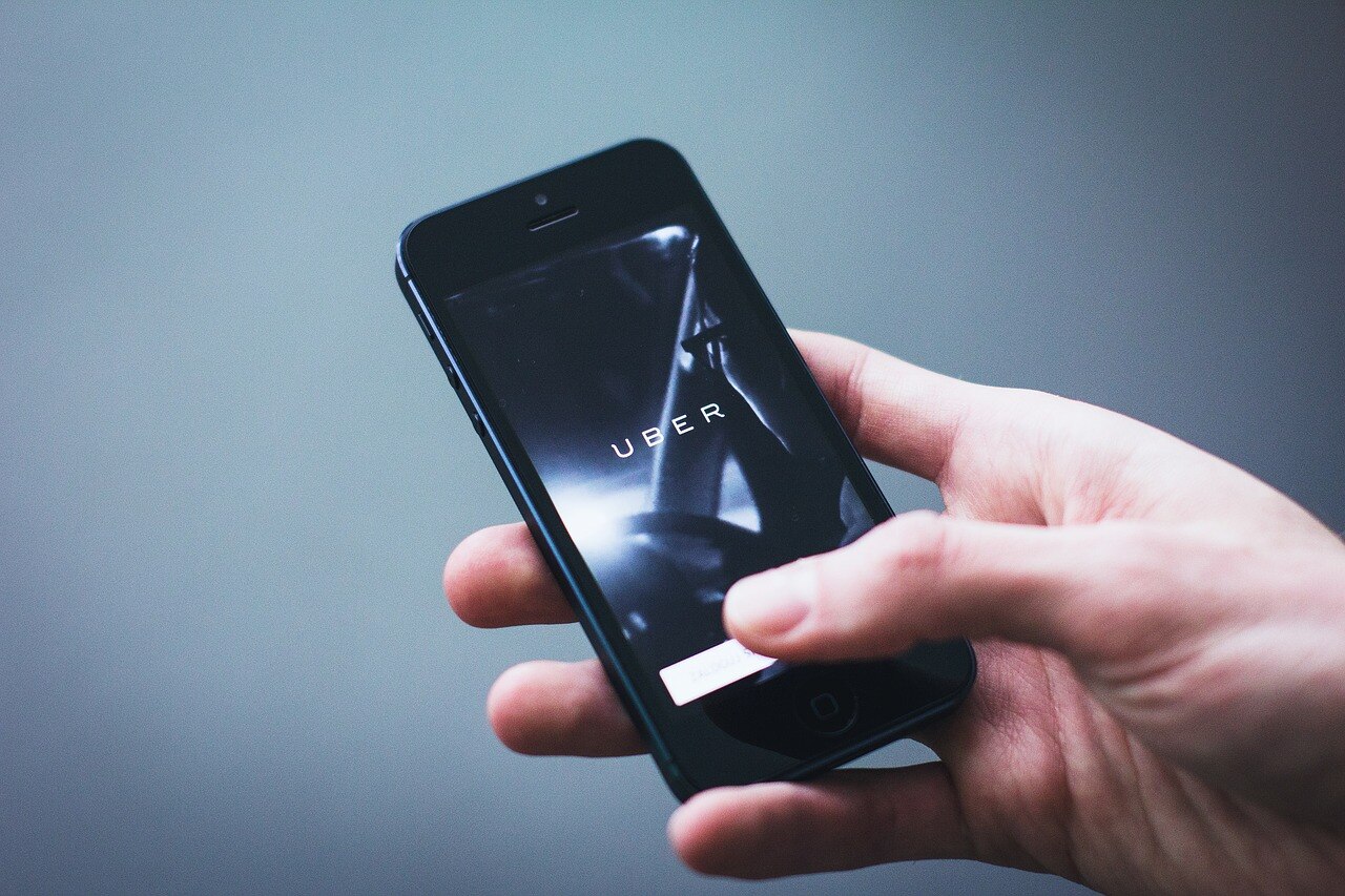 Cómo funcionan las tarifas dinámicas de Uber y Didi
