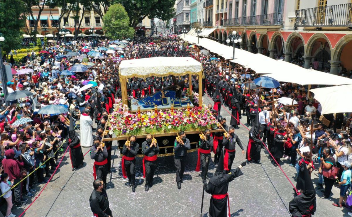 Debido a la Procesión de Viernes Santo habrá cortes viales en el centro de la capital | Foto: Agencia Es Imagen para El Universal Puebla