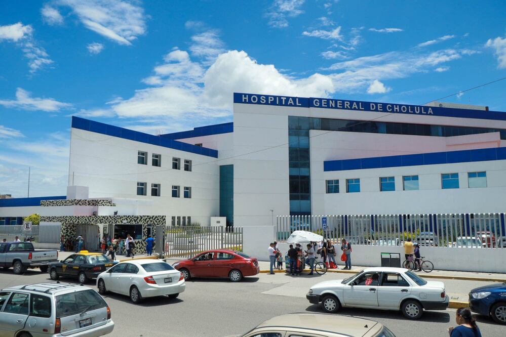 Fue en el Hospital General de Cholula donde murió el paciente con Metapneumovirus | Foto: EsImagen