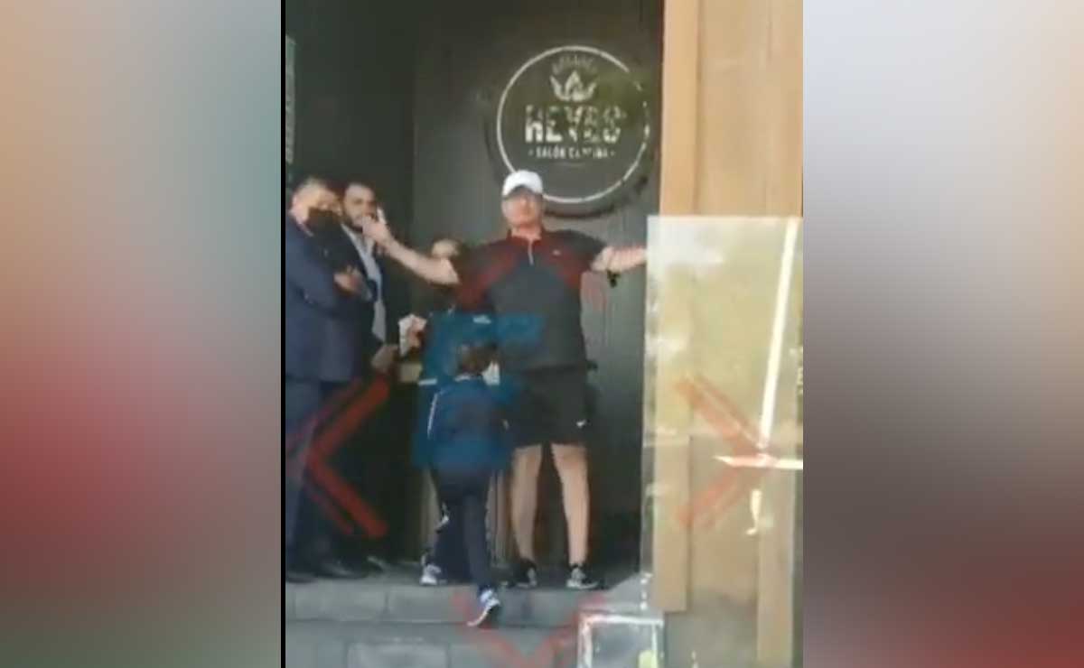 Se busca a sujeto que insultó e hizo señas obscenas a mujer policía en Angelópolis