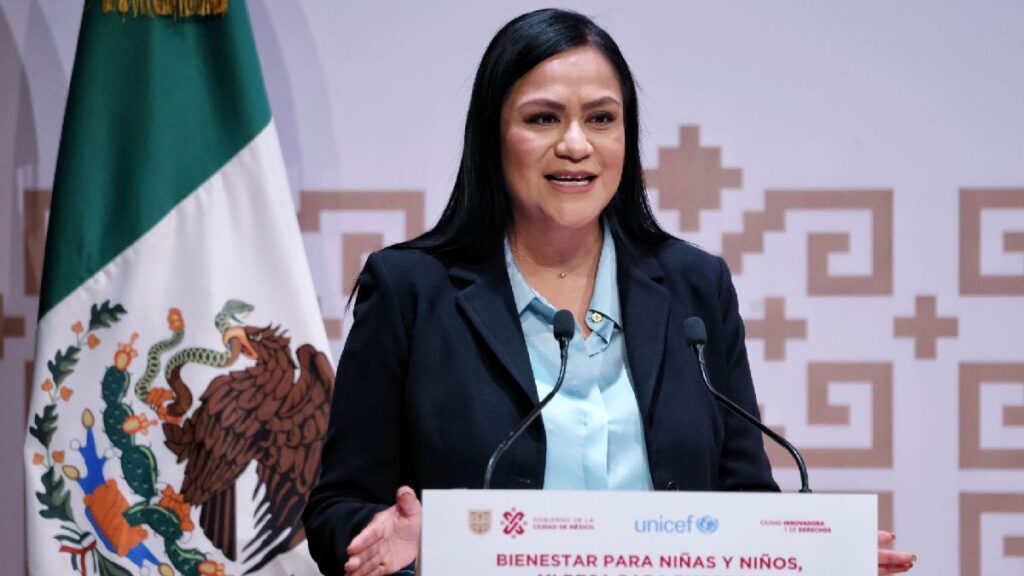 El calendario de pagos para los meses de septiembre y octubre de la Pensión Bienestar se publica regularmente en las cuentas oficiales de la Secretaría del Bienestar y en las de su titular, Ariadna Montiel Reyes. 

Foto: Producción El Universal Puebla