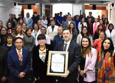 Recibe Licenciatura en Estomatología reconocimiento del CONAEDO