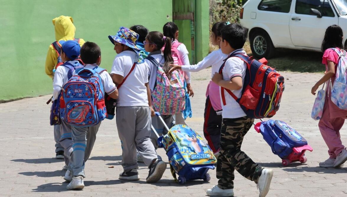 El lunes 26 de agosto inicia el ciclo escolar 2024-2025 | Foto: EsImagen