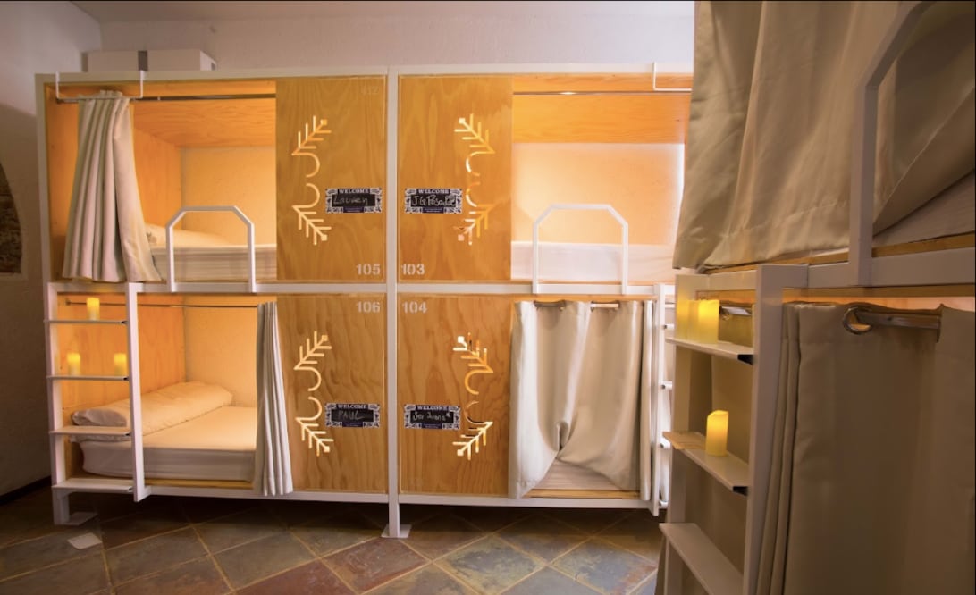 Estos dormitorios son ideales para descansar después de un paseo por la ciudad de Puebla | Foto: Casa Pepe Hostel Boutique Puebla
