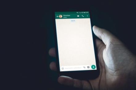 ¿Cómo puedes cambiar la letra de WhatsApp sin bajar otras apps?