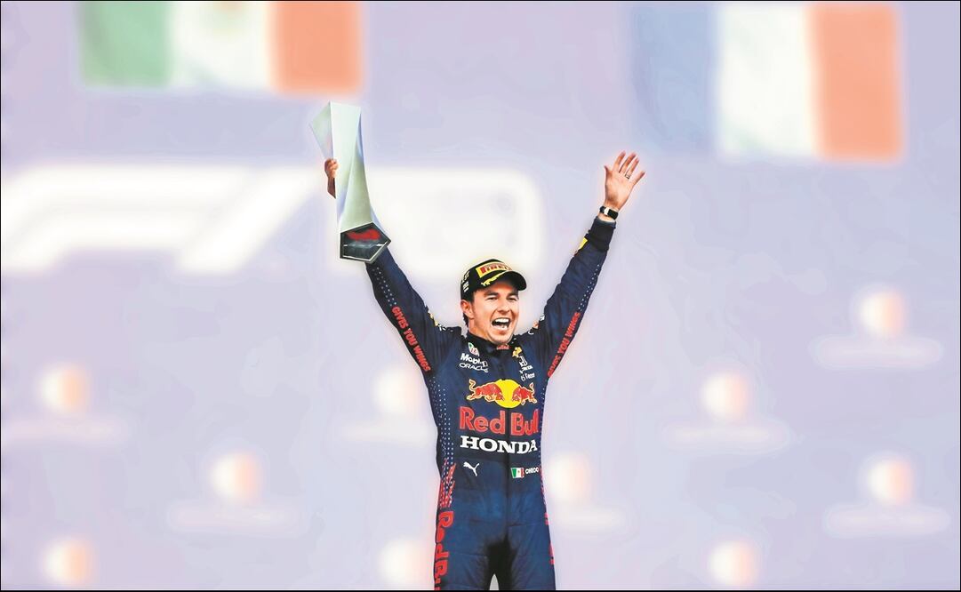 CHECO PÉREZ GANÓ EL GP DE AZERBAIYÁN EN 2021 - FOTO: AP