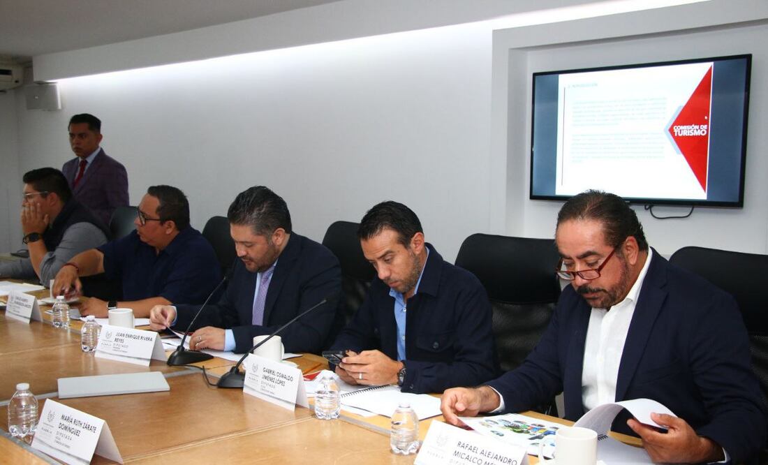 La Comisión de Pueblos Indígenas y Afromexicanas sesionó en el Congreso | Foto: Congreso del Estado de Puebla