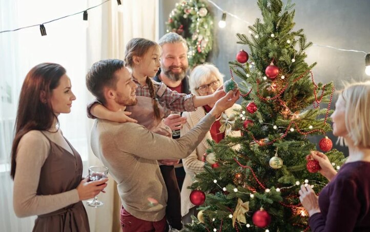 Estos son los 4 elementos que no pueden faltar en tu Árbol de Navidad