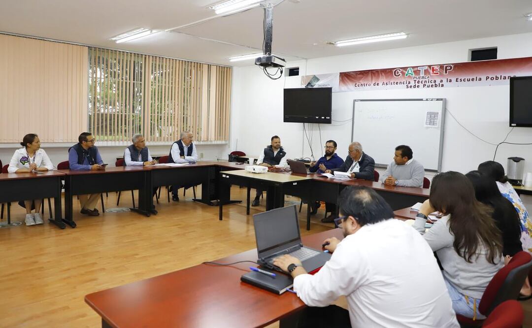 Movilidad e Infraestructura, SEP y CAPCEE sostienen reunión | Foto: Ayuntamiento de Puebla