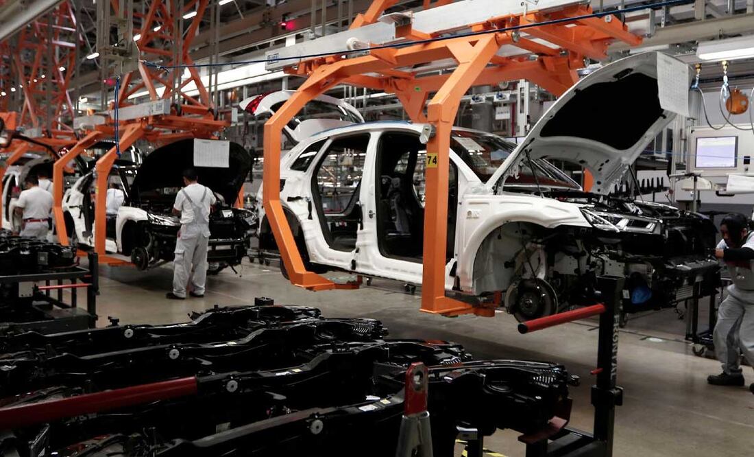 Estadísticas del INEGI revelan cuál es el auto preferido de los poblanos que ya no quieren tener un vehículo con un motor de combustión | Foto: Agencia Es Imagen para El Universal Puebla