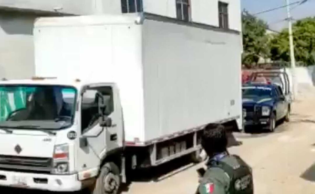 El camión encontrado sin mercancía fue robado el 17 de enero por sujetos armados | Foto: Captura de pantalla