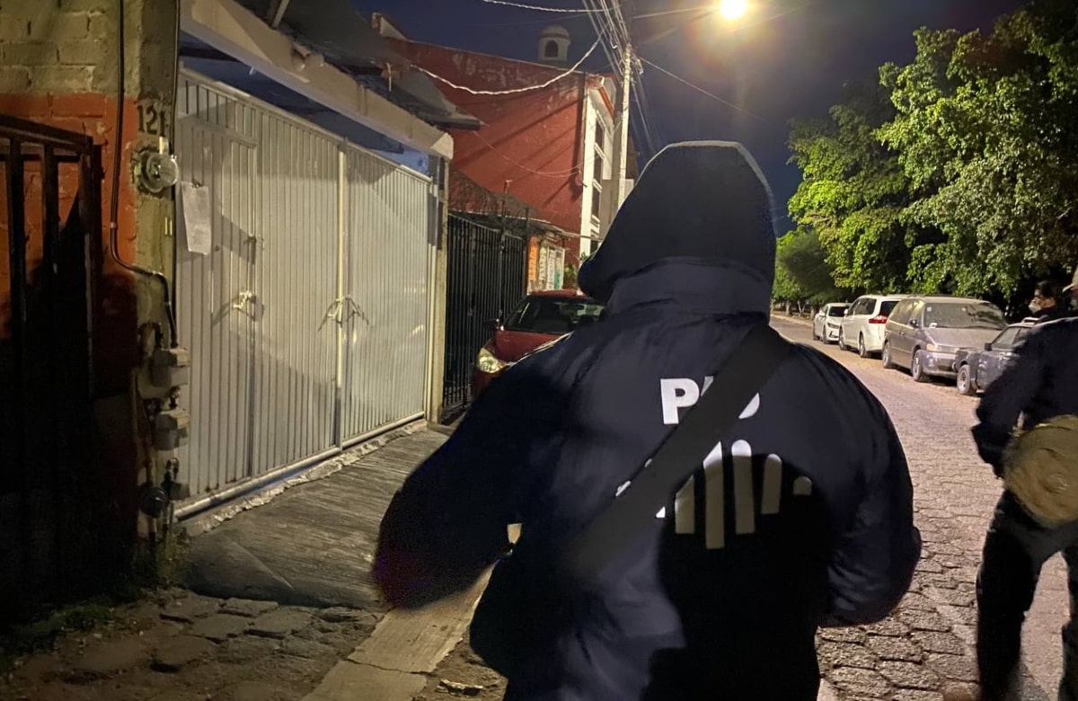 Detienen a tres policías y a elemento de Protección Civil por hechos de violencia en el estadio Corregidora