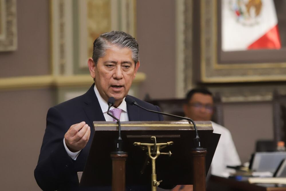 El titular de la Fiscalía de Puebla compareció ante el Congreso. | ESIMAGEN