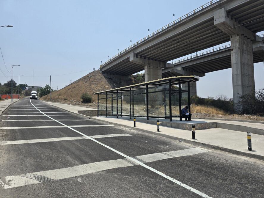 Ya están listas algunas paradas de la Línea 4 de Ruta