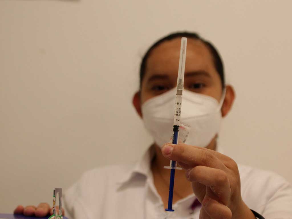 Vacunacion a menores en Puebla